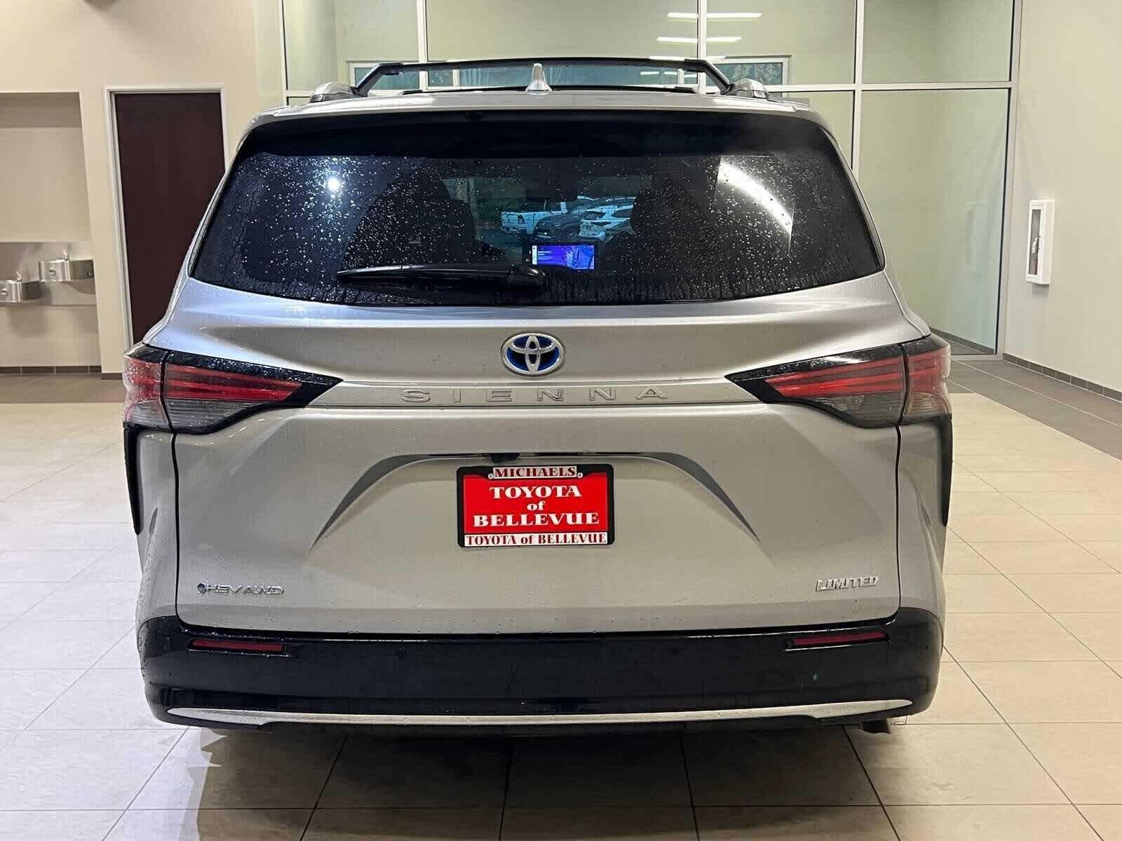 2025 Toyota Sienna Limited