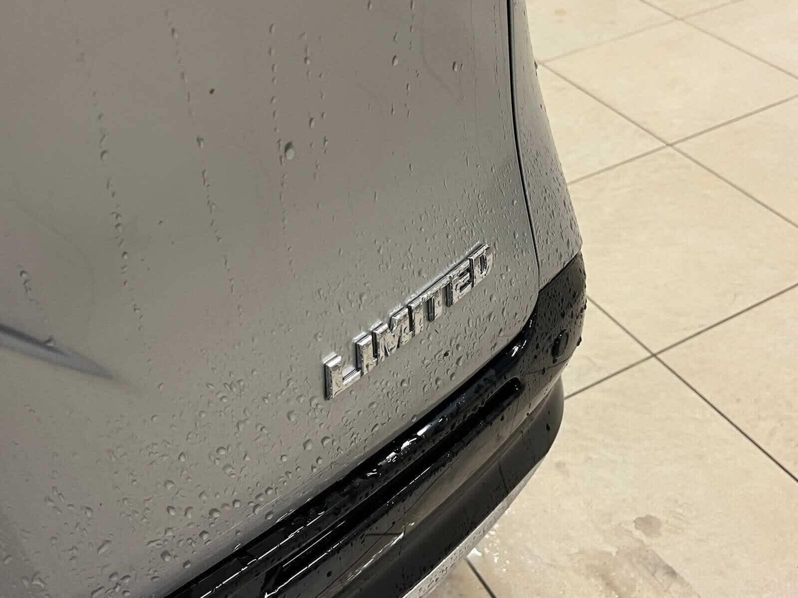 2025 Toyota Sienna Limited