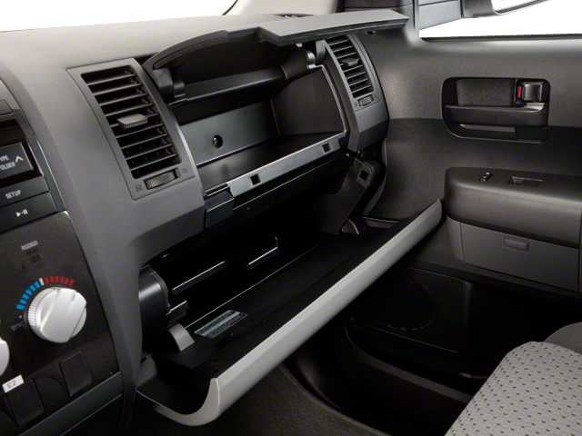 2010 Toyota Tundra CrewMax 5.7L FFV V8 6-Spd AT (Natl)
