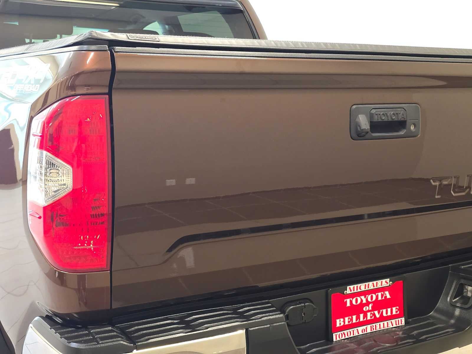 2017 Toyota Tundra SR5