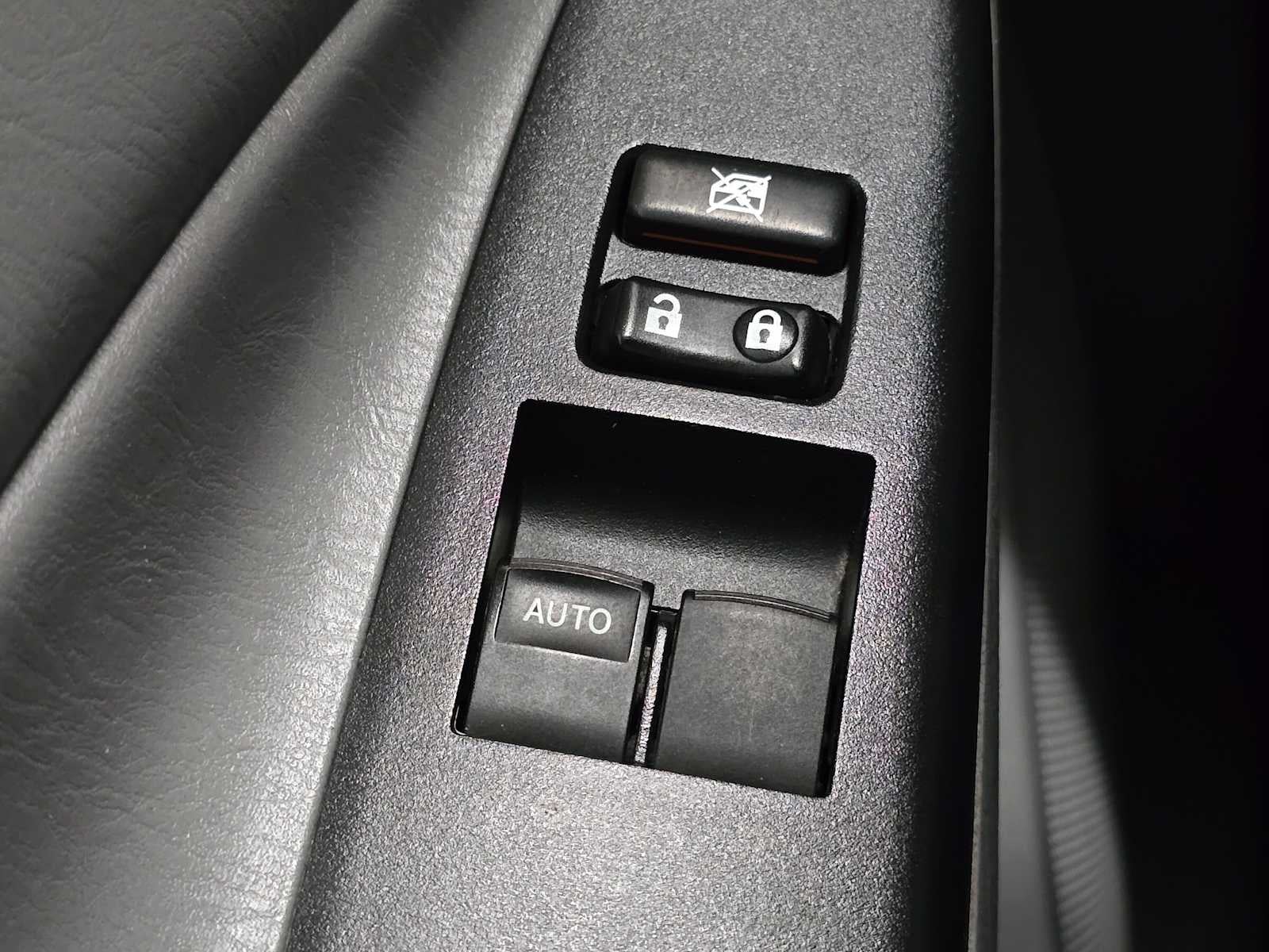 2012 Toyota Tacoma 2WD Access Cab I4 AT (Natl)