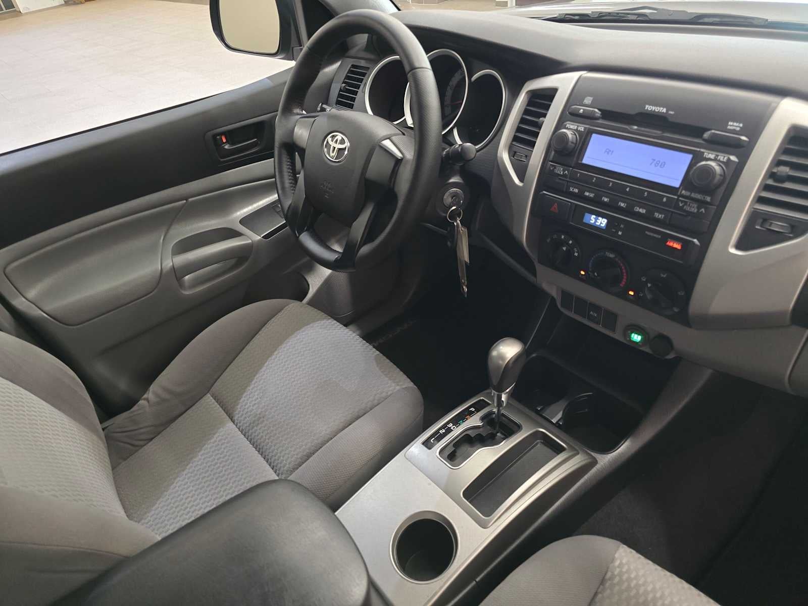 2012 Toyota Tacoma 2WD Access Cab I4 AT (Natl)