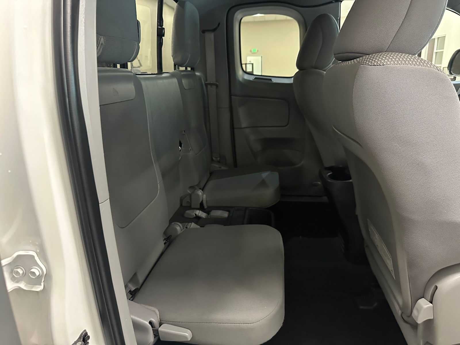 2012 Toyota Tacoma 2WD Access Cab I4 AT (Natl)