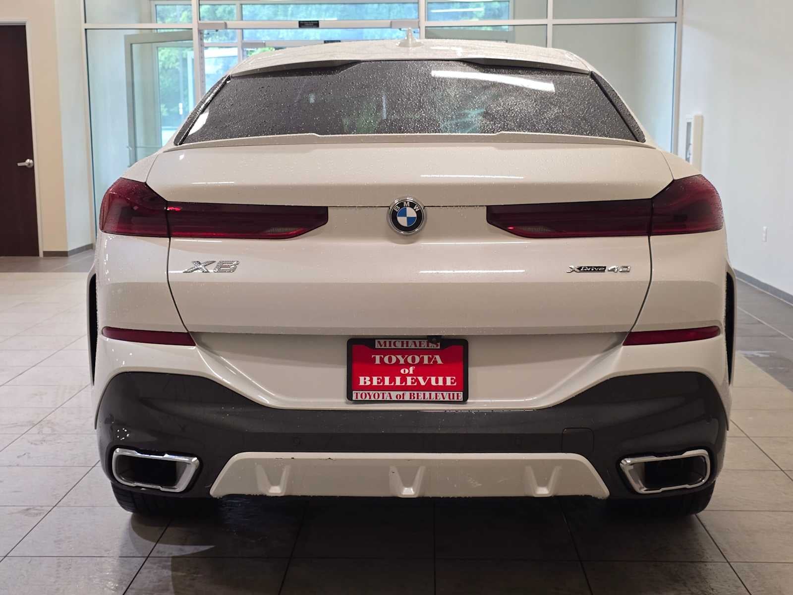 2023 BMW X6 xDrive40i xDrive40i