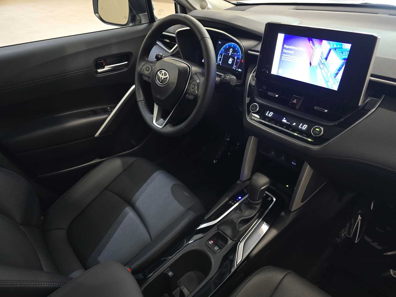 2025 Toyota Corolla Cross XLE