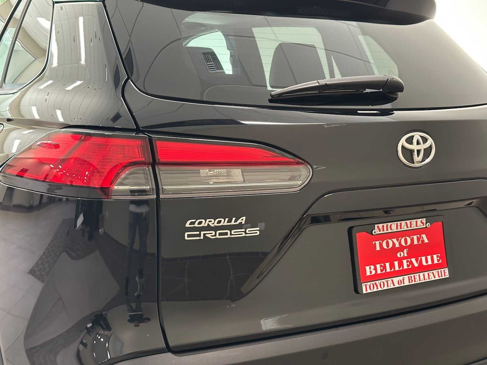 2024 Toyota Corolla Cross XLE