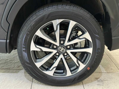 2024 Toyota Corolla Cross XLE