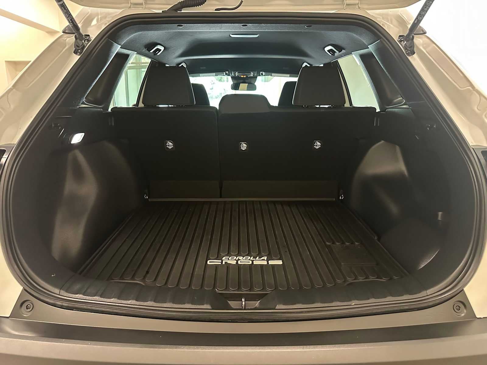 2024 Toyota Corolla Cross Hybrid SE