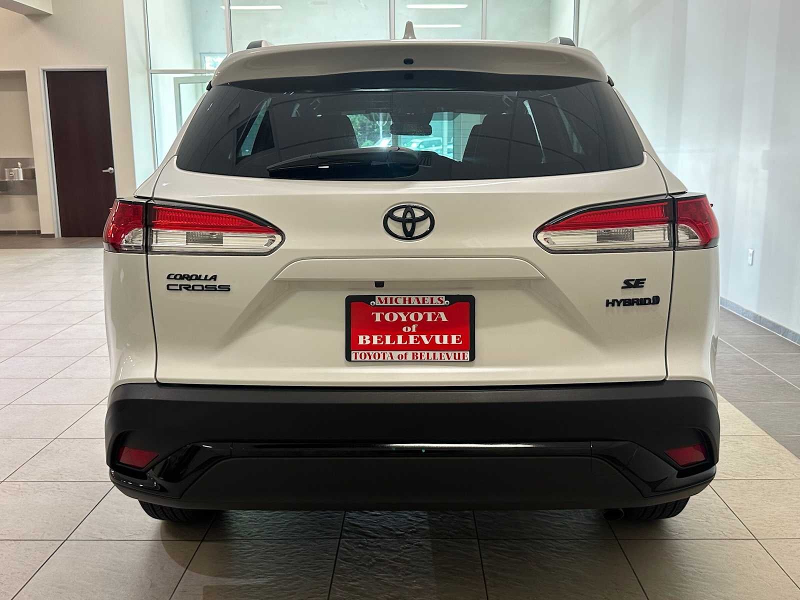 2024 Toyota Corolla Cross Hybrid SE