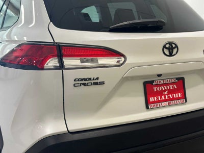 2024 Toyota Corolla Cross Hybrid SE