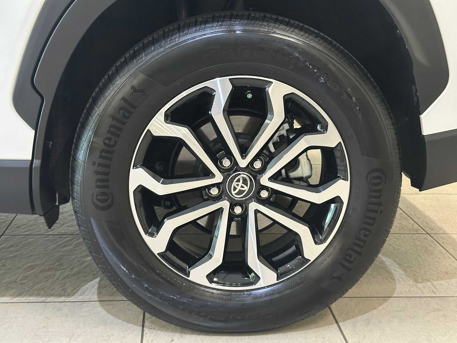 2024 Toyota Corolla Cross Hybrid SE
