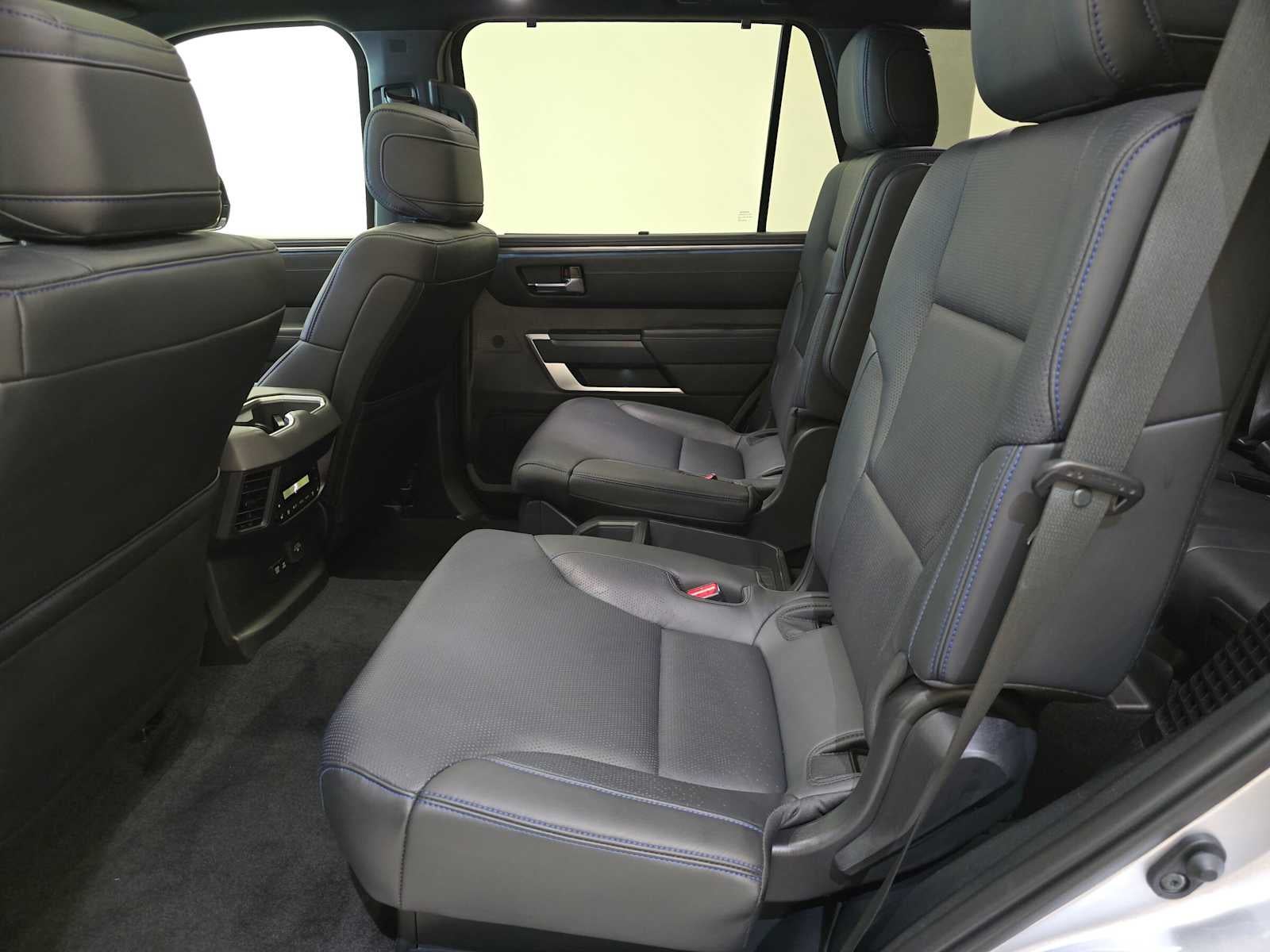2025 Toyota Sequoia Platinum