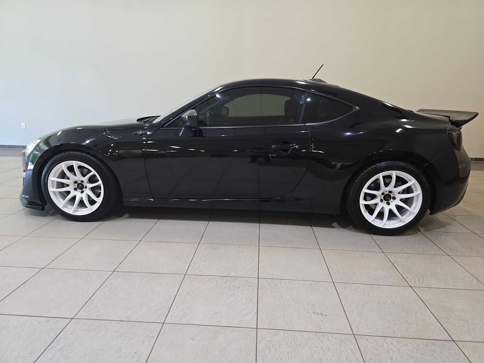 2013 Scion FR-S 2dr Cpe Auto (Natl)