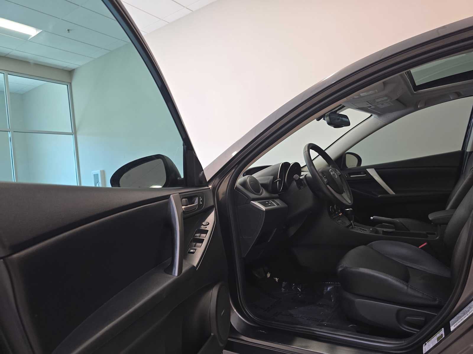 2013 Mazda Mazda3 i Grand Touring