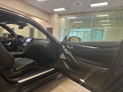 2018 INFINITI Q60 RED SPORT 400