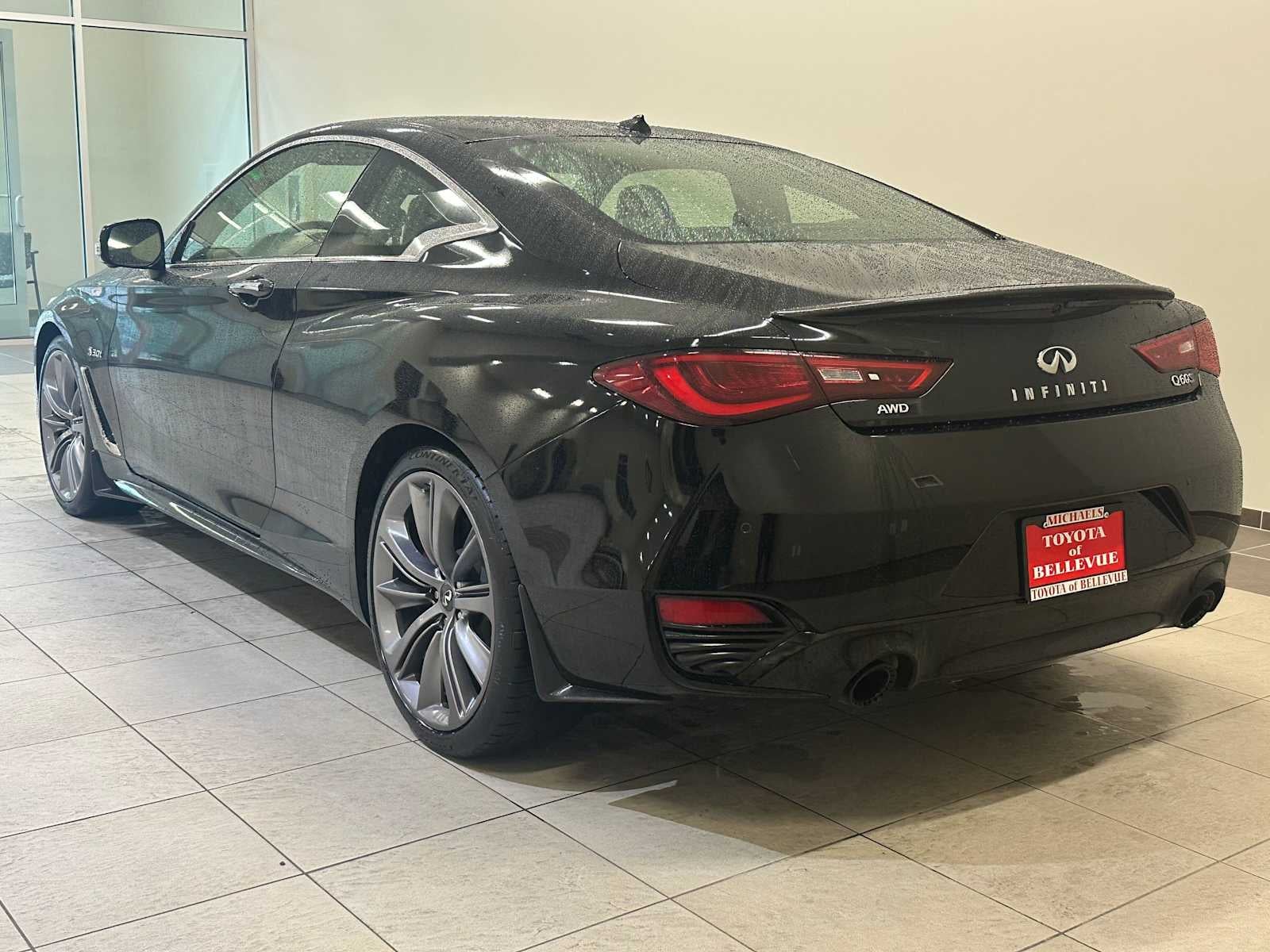 2018 INFINITI Q60 RED SPORT 400