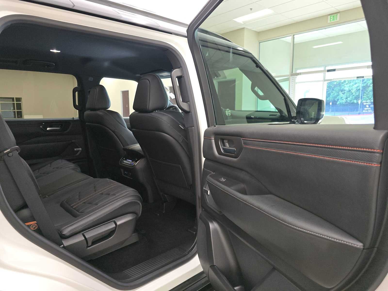 2025 Nissan Armada PRO-4X