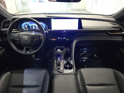 2025 Toyota Crown Signia XLE