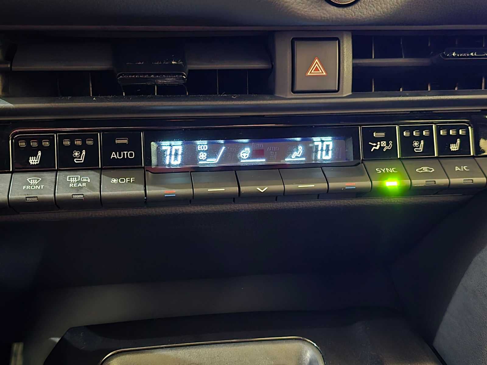2025 Toyota Crown Signia XLE