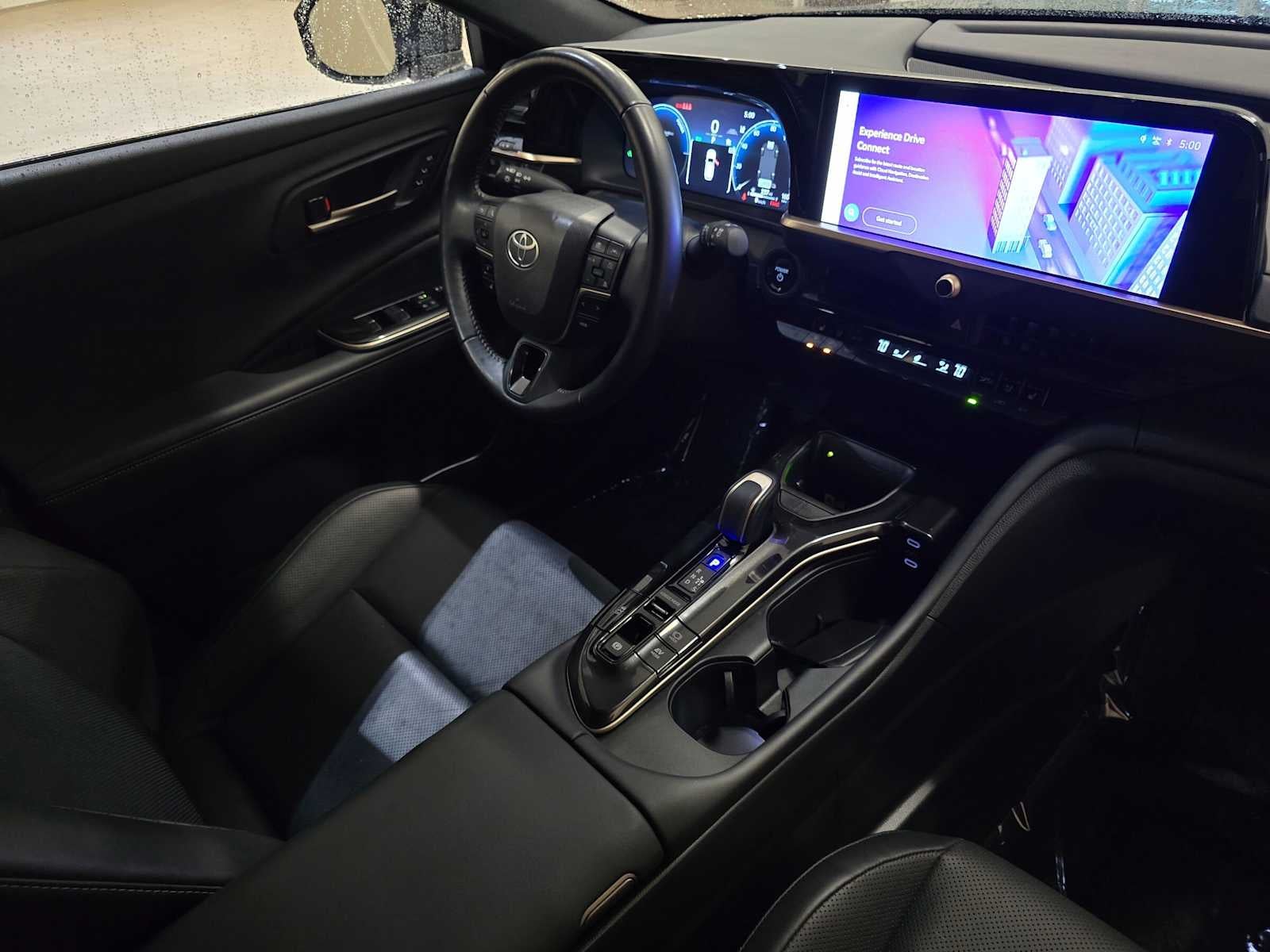 2025 Toyota Crown Signia XLE