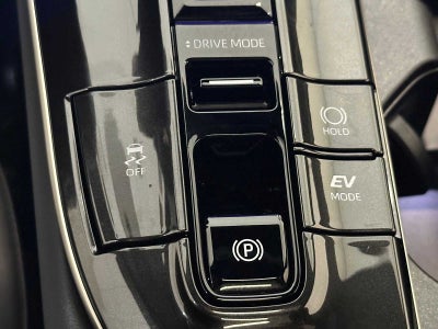 2025 Toyota Crown Signia Limited