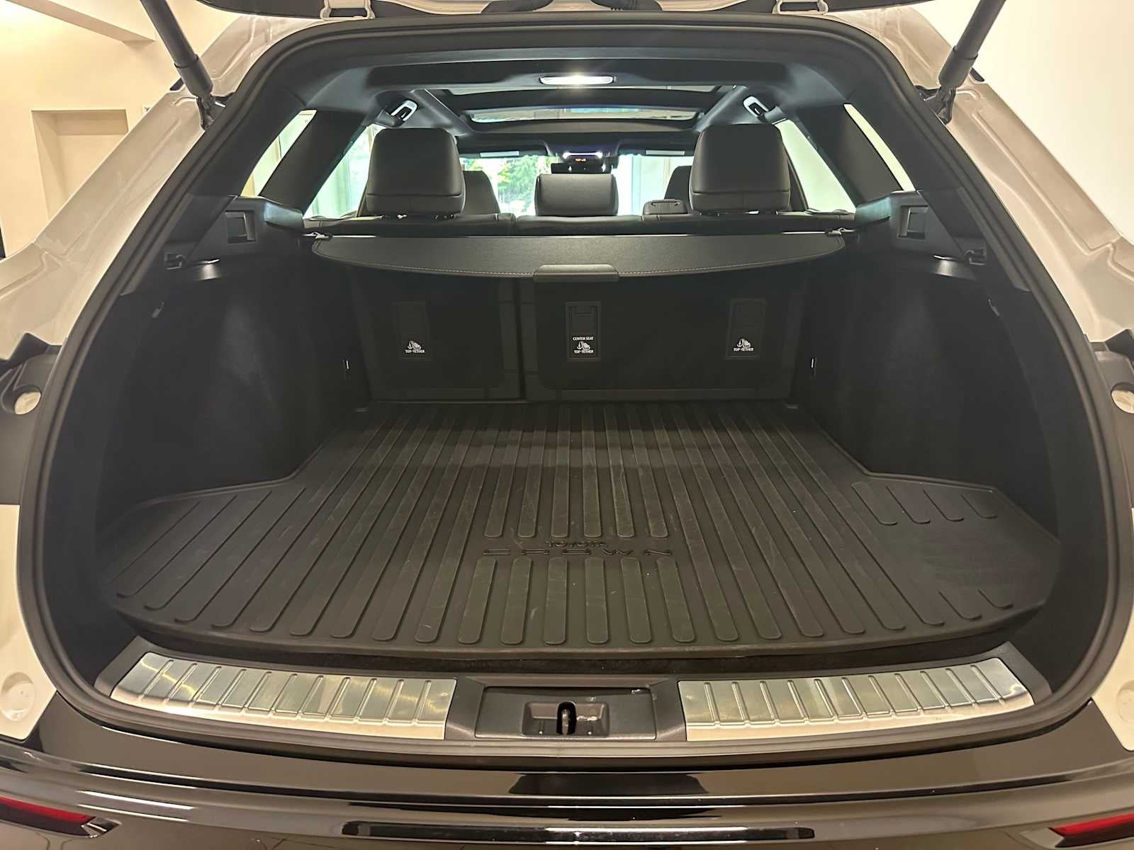 2025 Toyota Crown Signia Limited