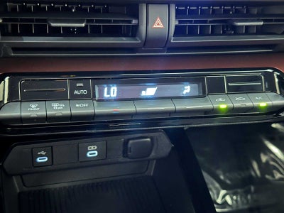 2024 Toyota Prius Prime SE