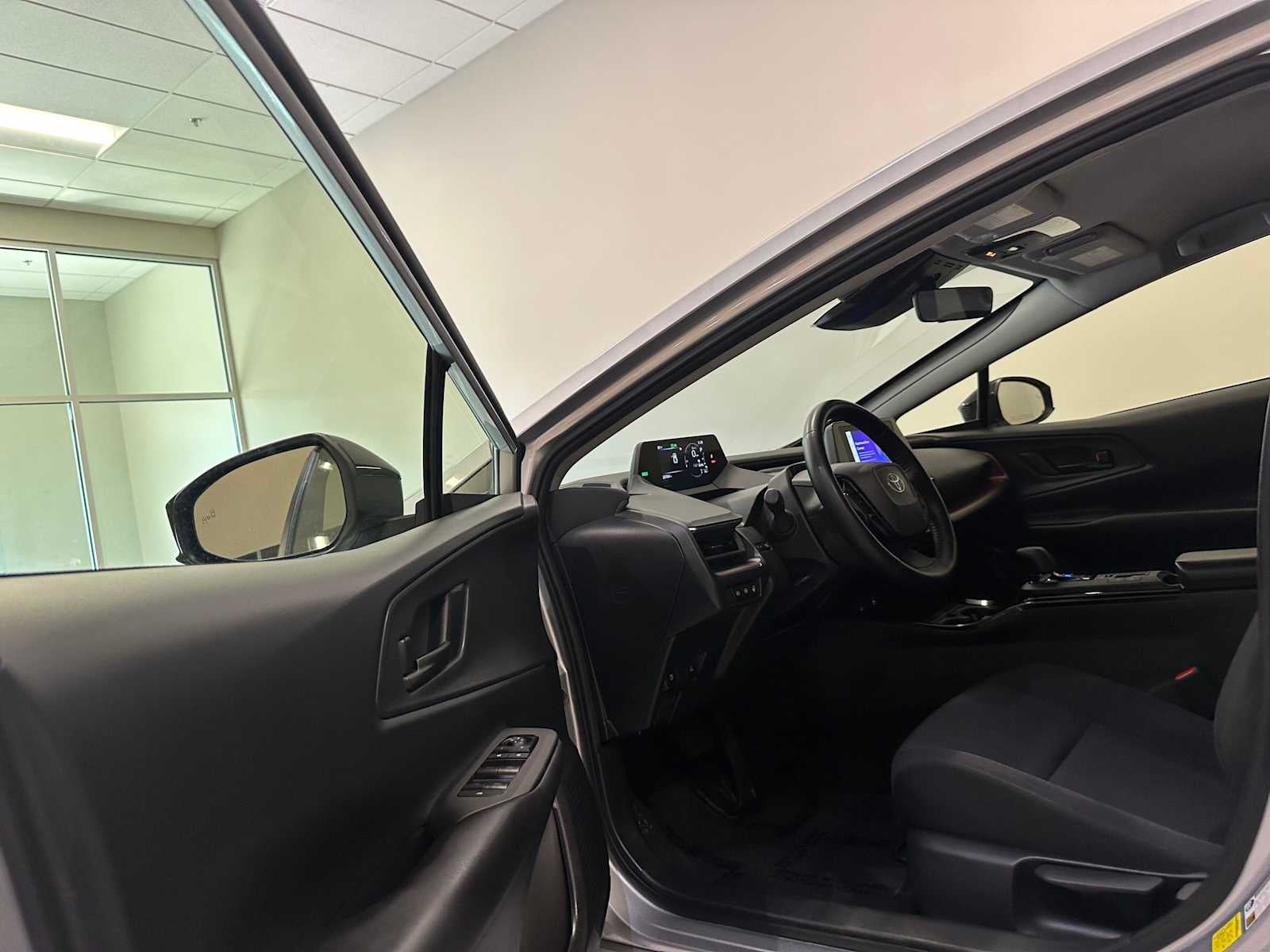 2024 Toyota Prius Prime SE