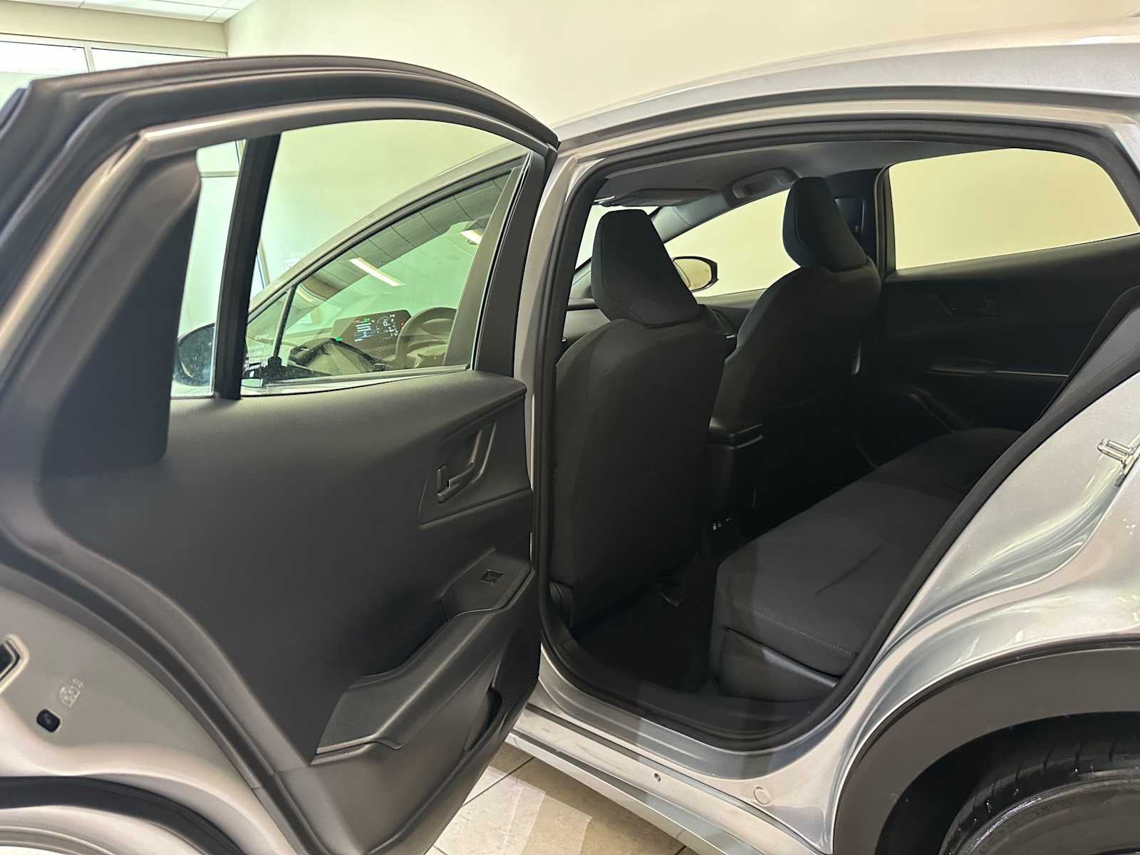 2024 Toyota Prius Prime SE