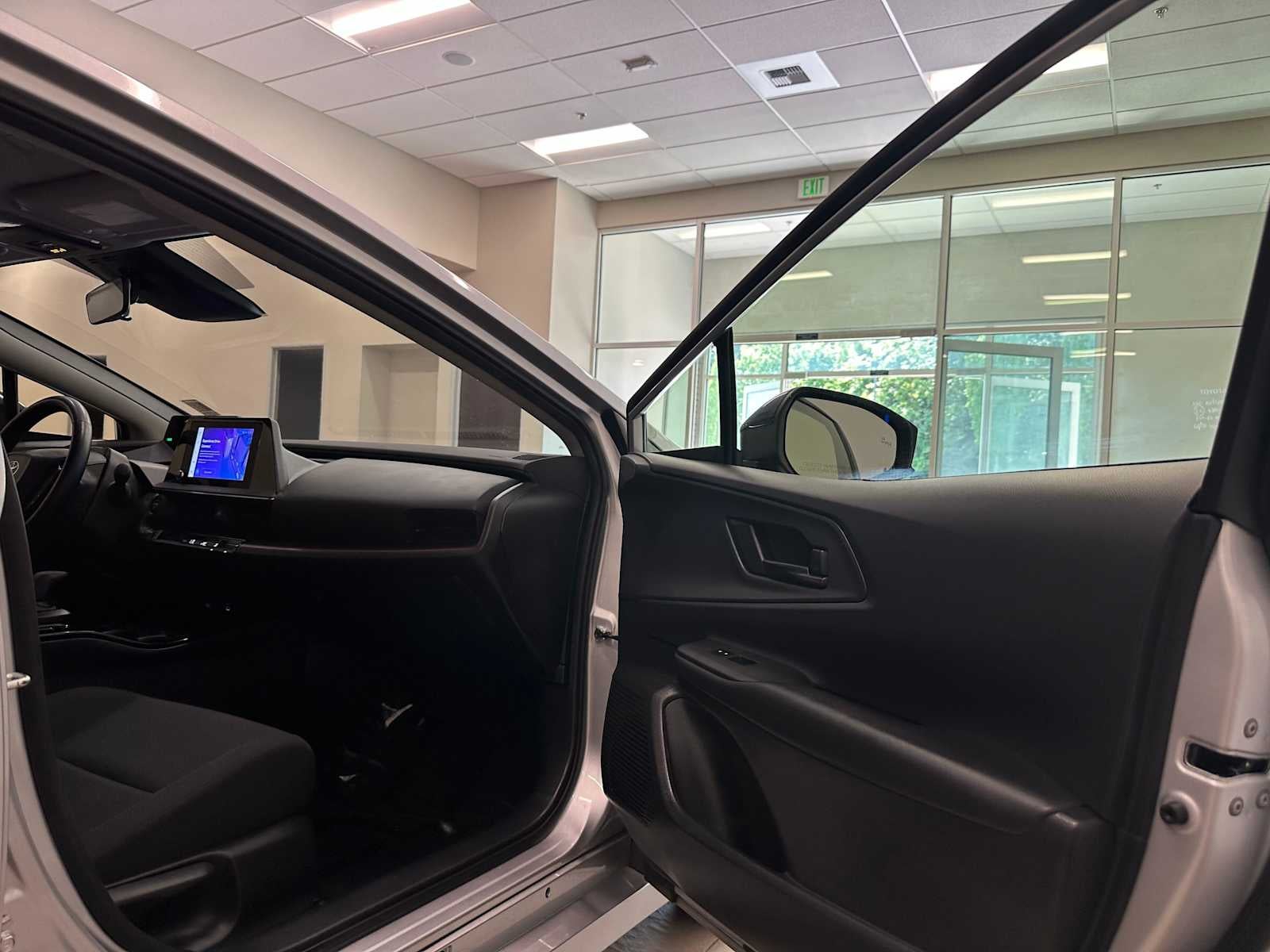 2024 Toyota Prius Prime SE