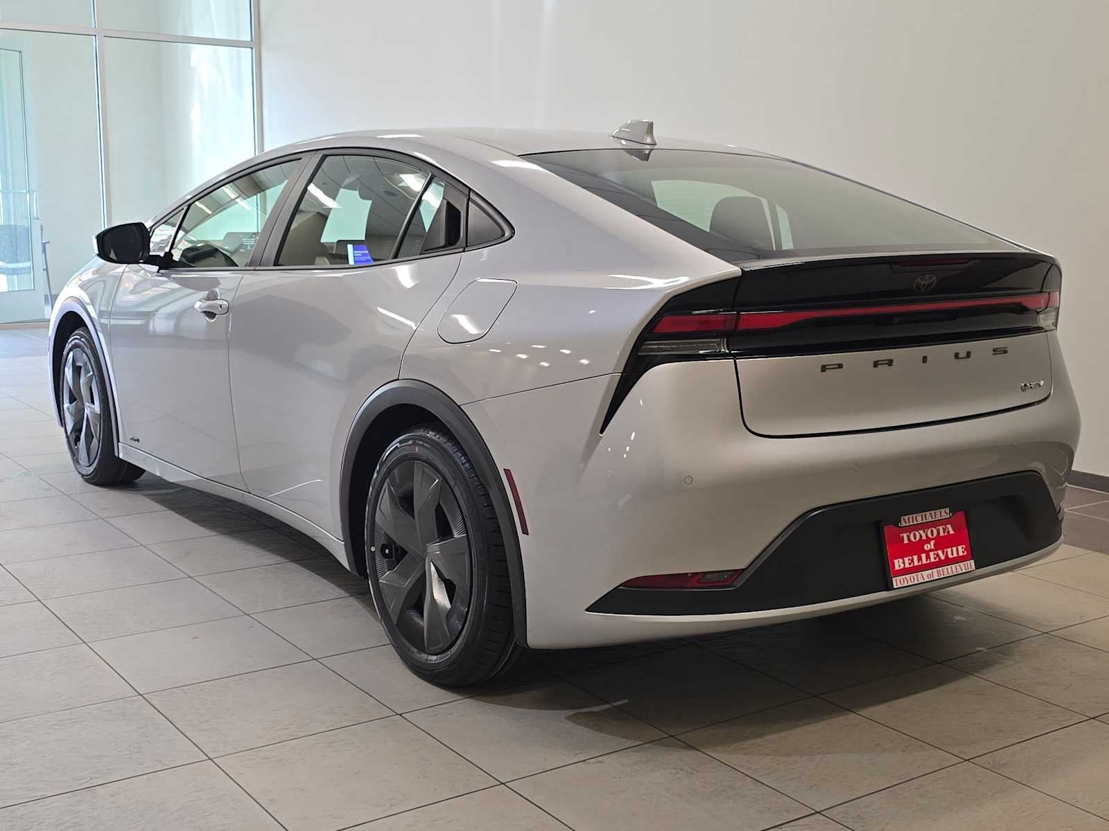 2024 Toyota Prius LE