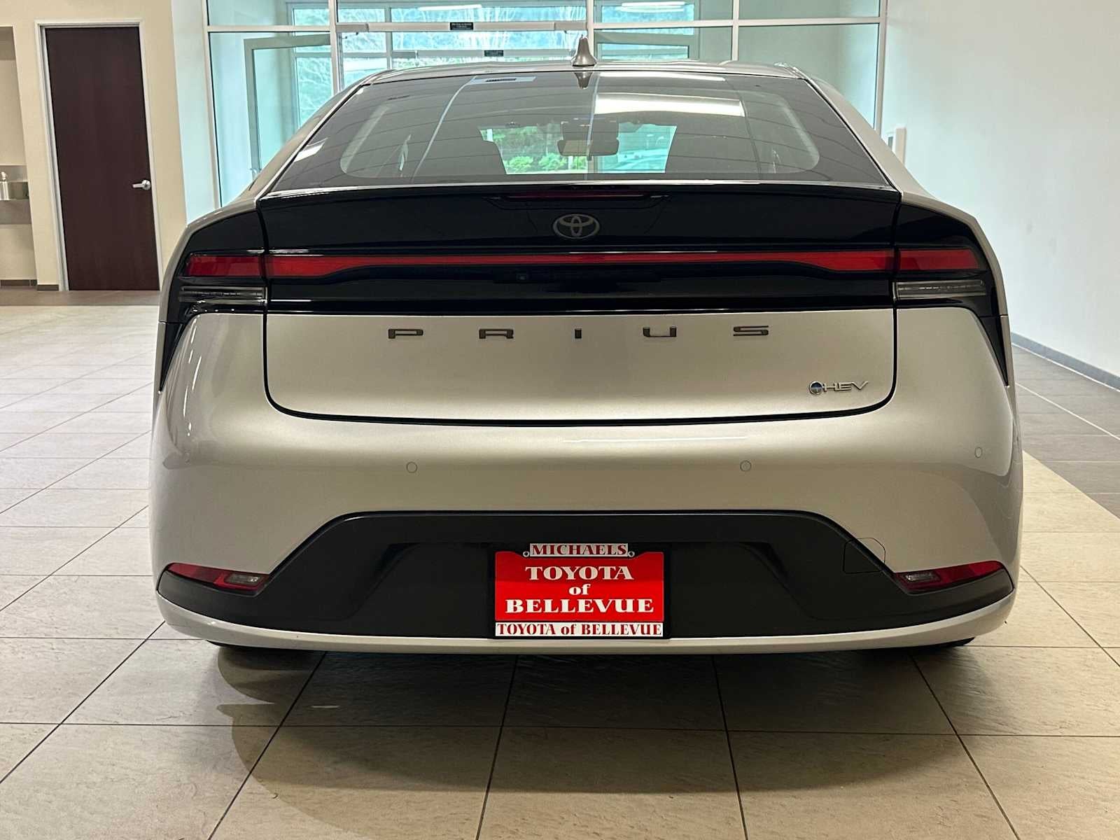 2024 Toyota Prius LE