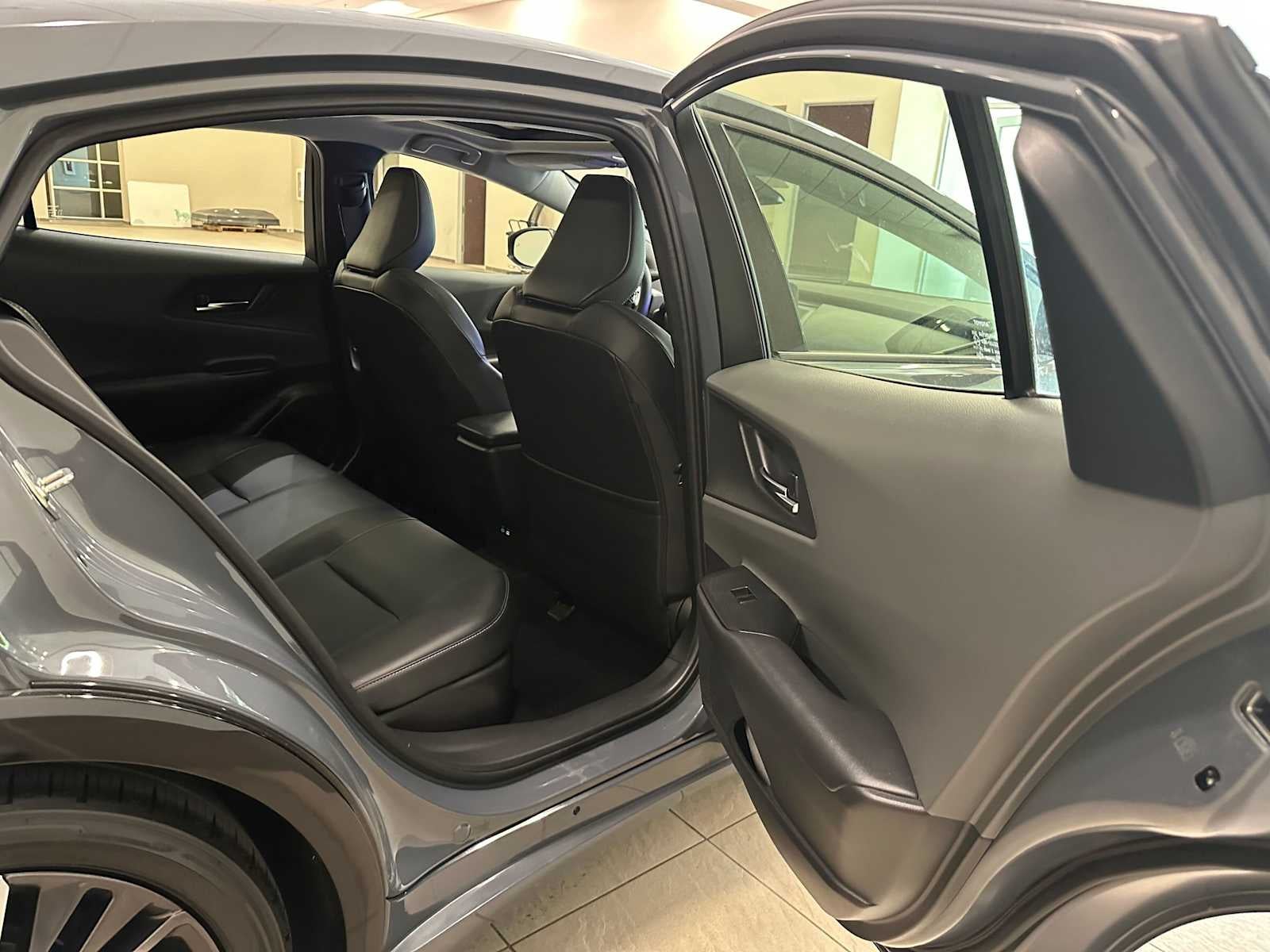 2023 Toyota Prius XLE