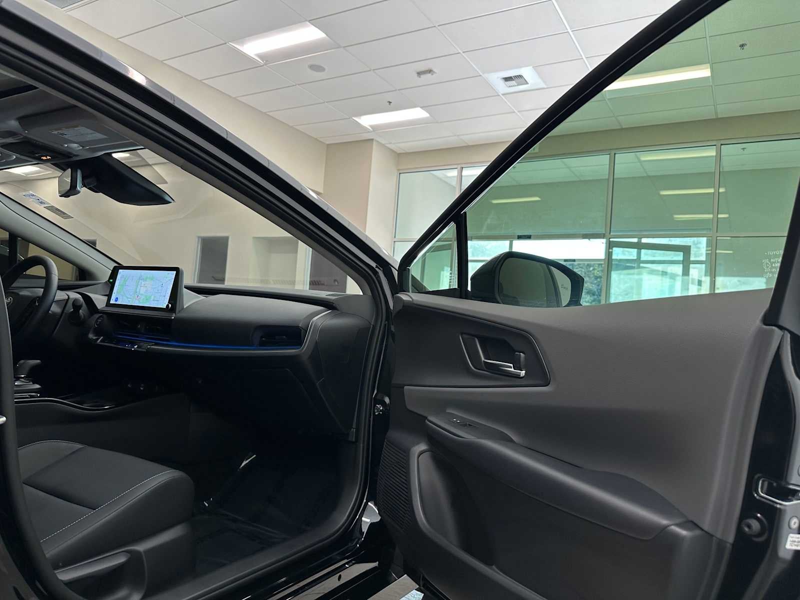 2025 Toyota Prius XLE
