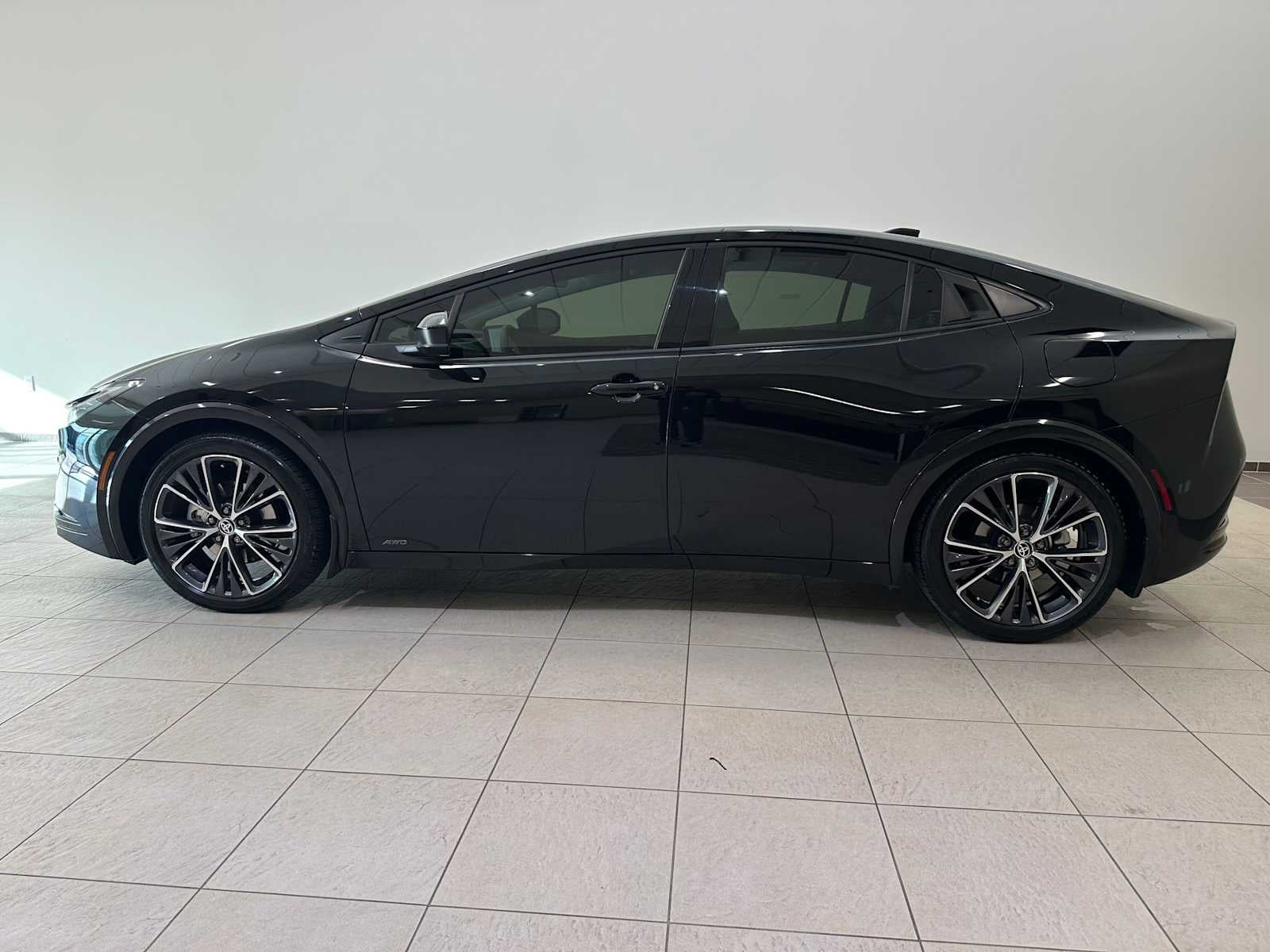 2025 Toyota Prius XLE