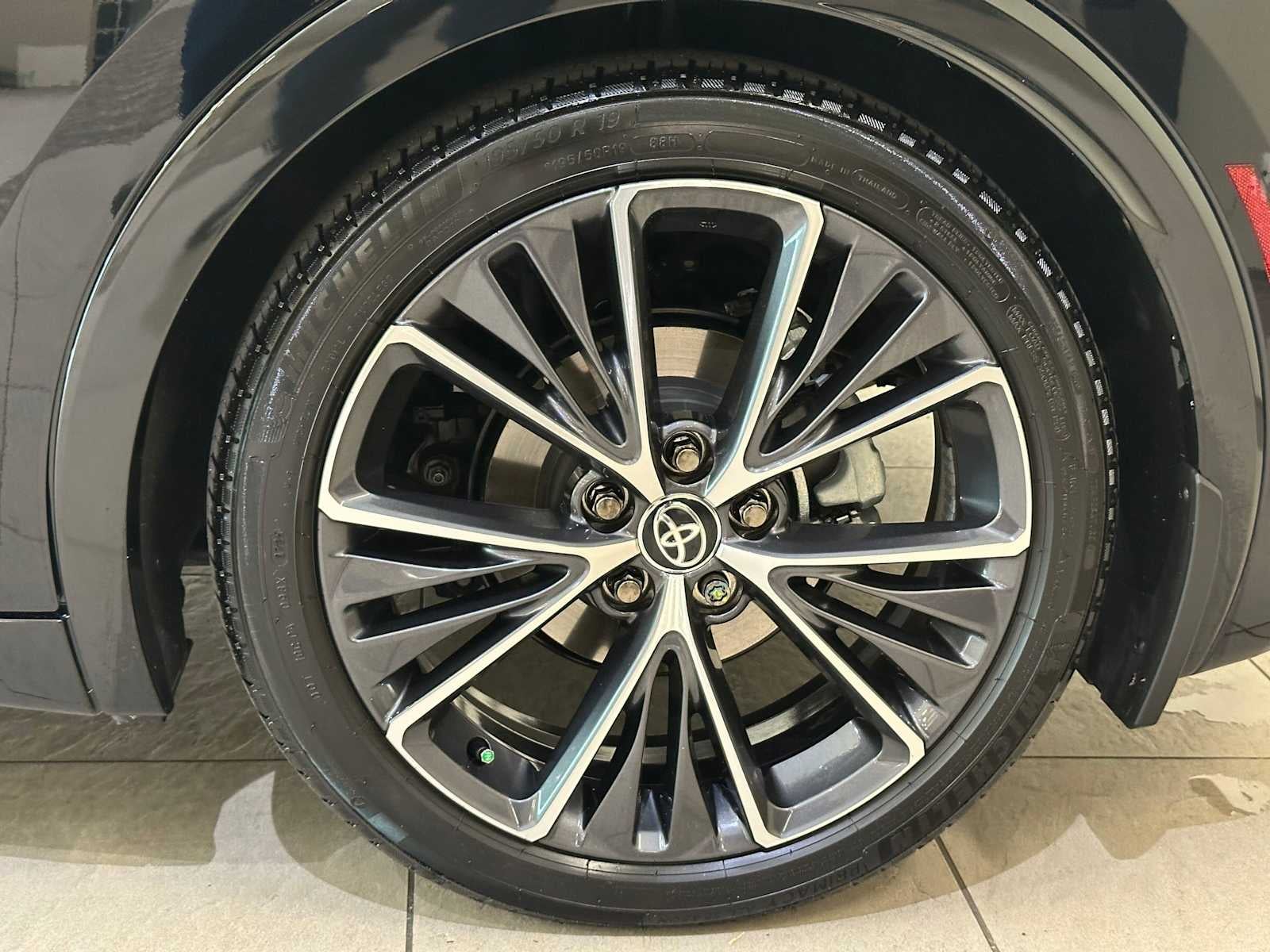 2025 Toyota Prius XLE