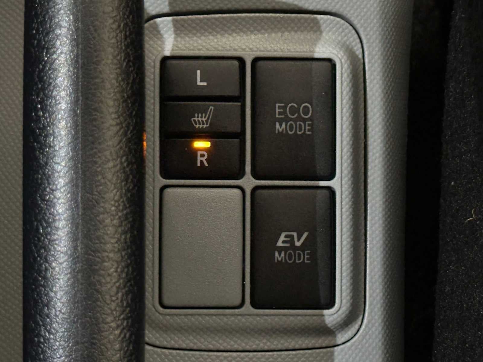 2014 Toyota Prius c Four