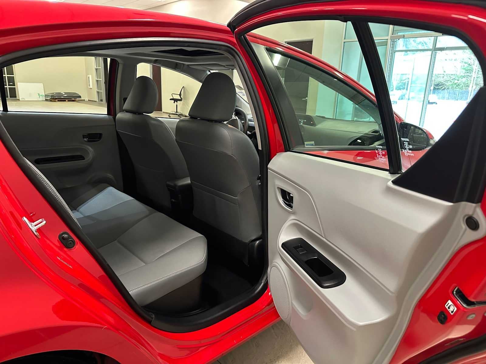 2014 Toyota Prius c Four