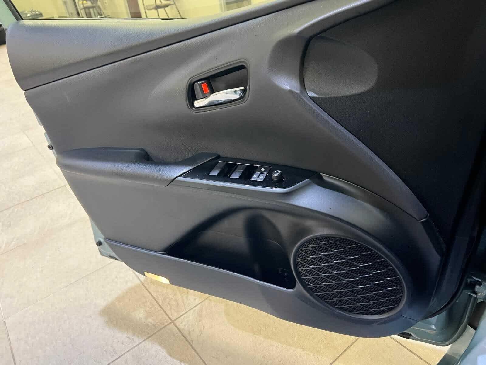 2022 Toyota Prius XLE