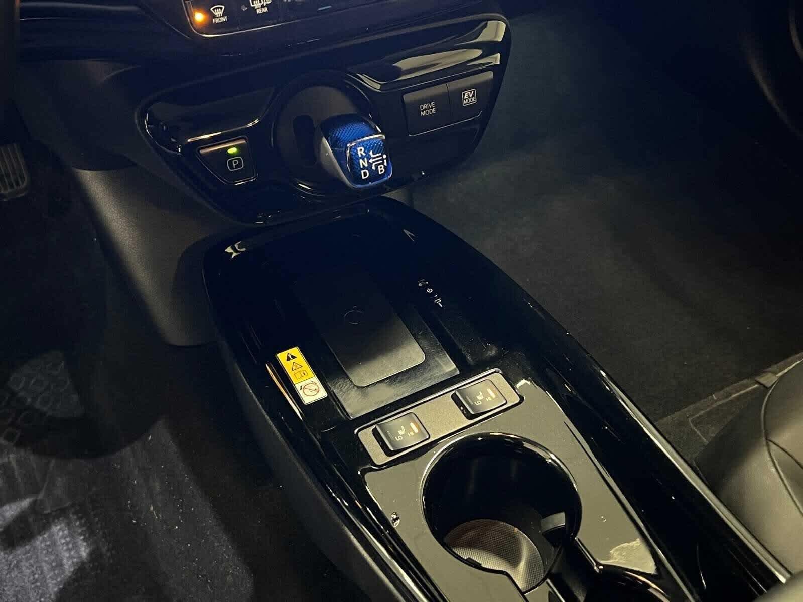 2022 Toyota Prius XLE