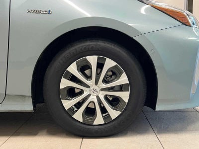 2022 Toyota Prius XLE