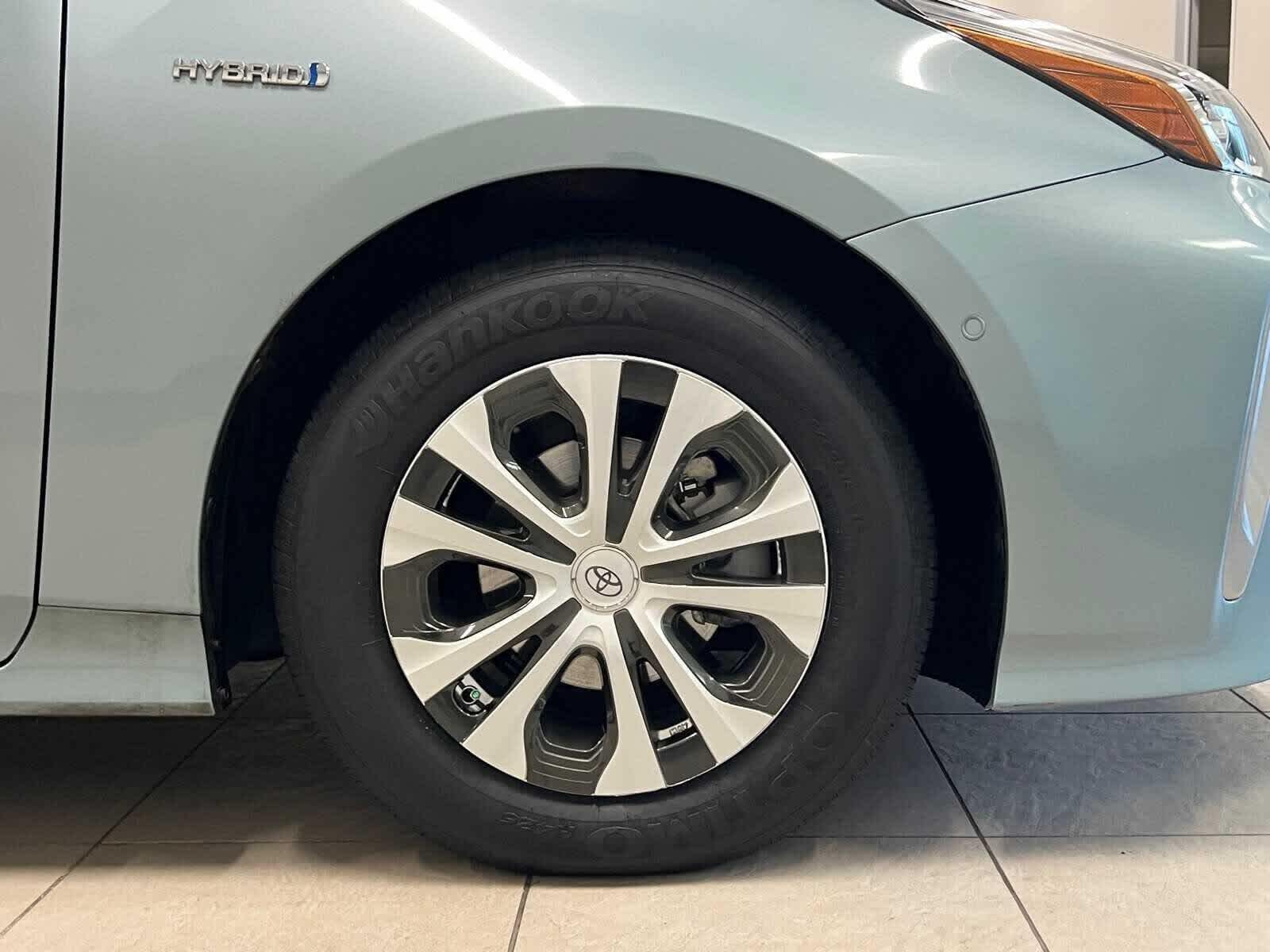 2022 Toyota Prius XLE