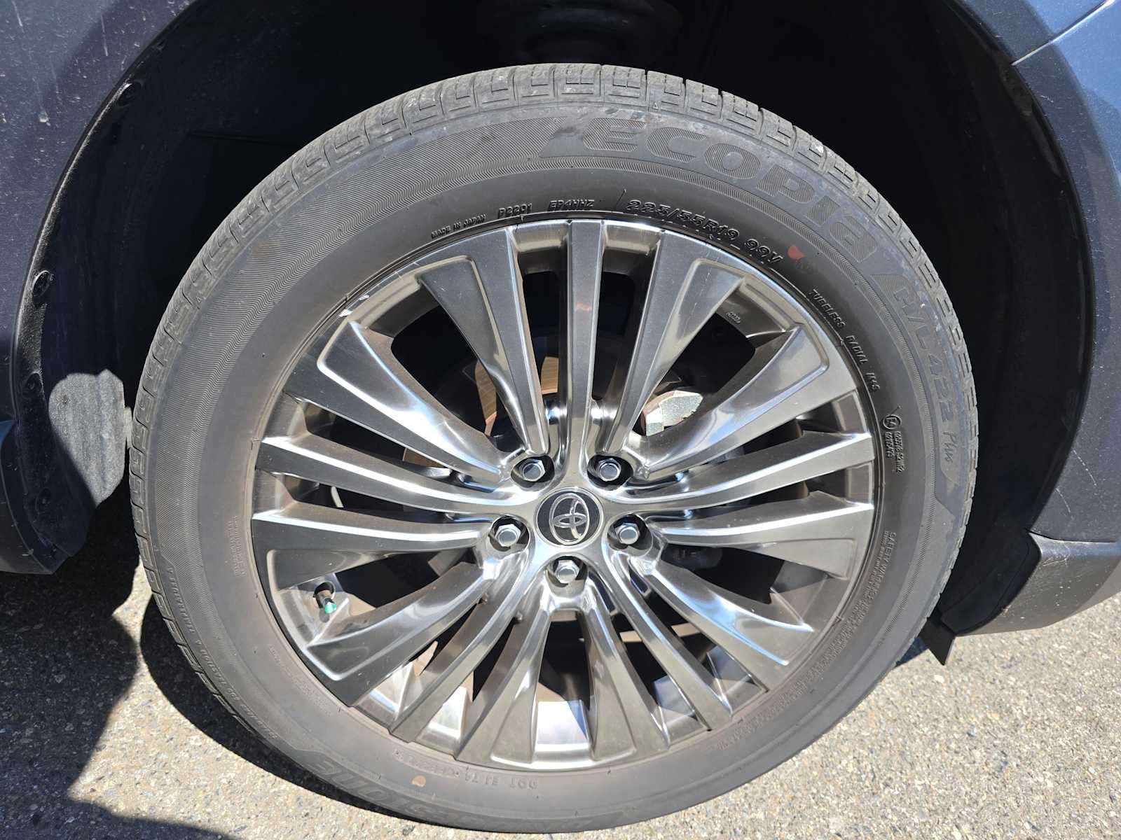 2023 Toyota Venza XLE