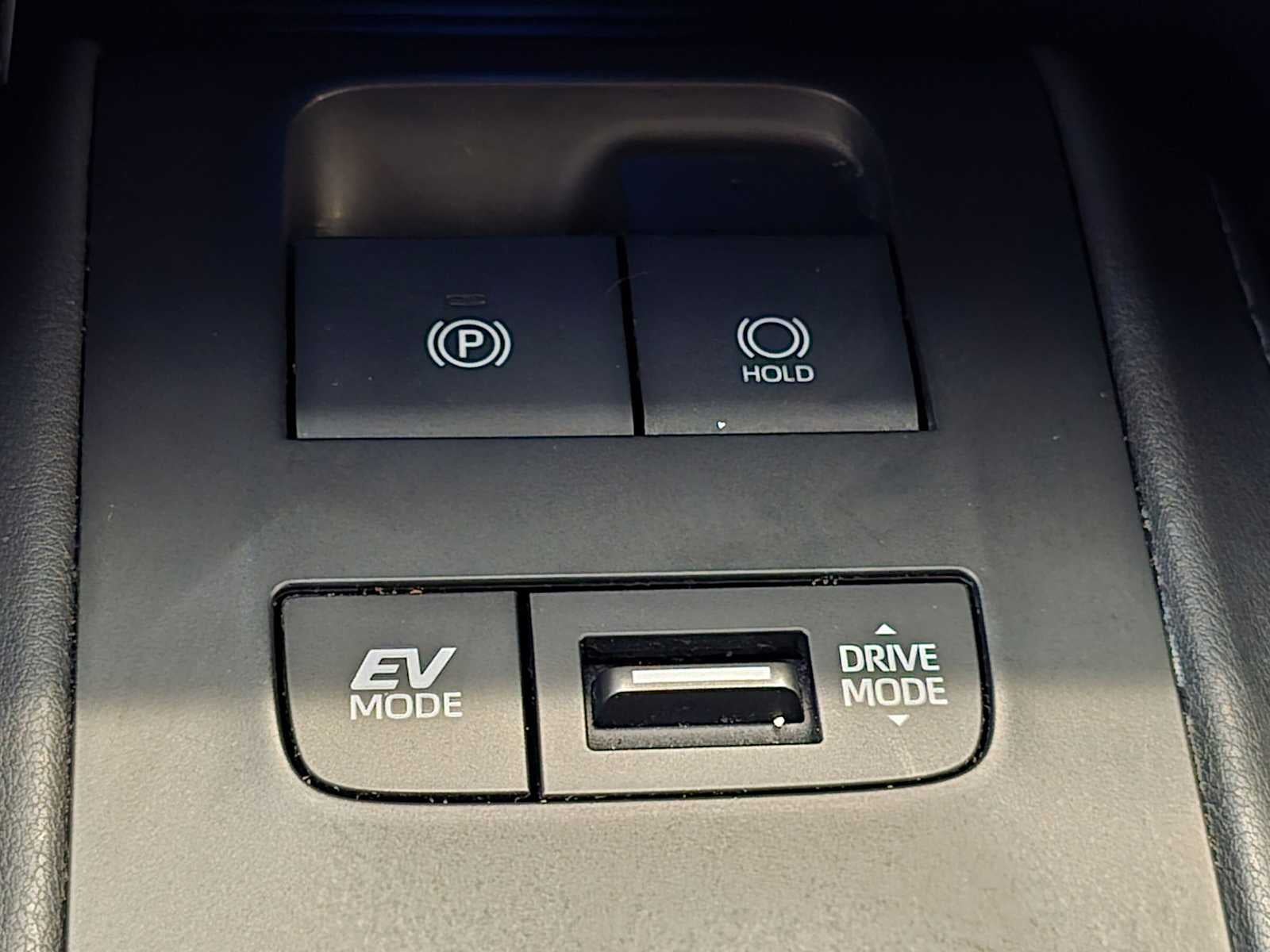 2024 Toyota Venza LE