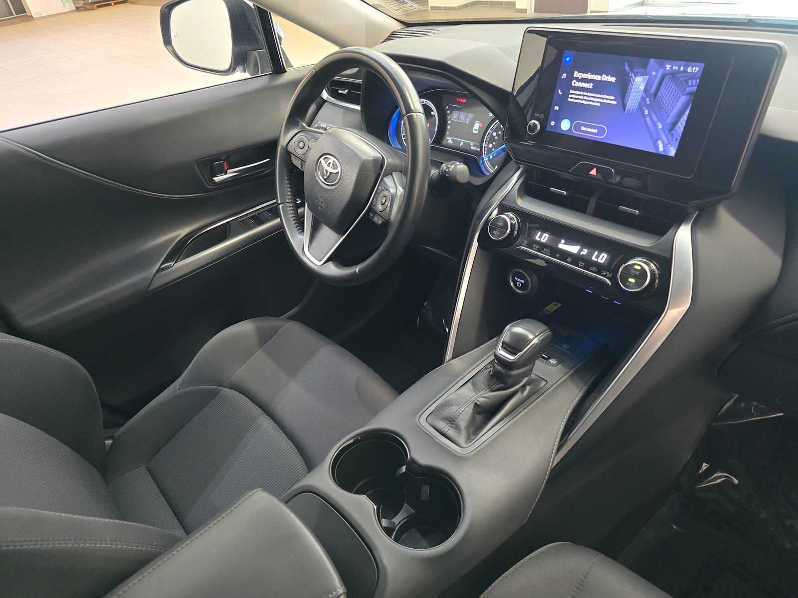2024 Toyota Venza LE
