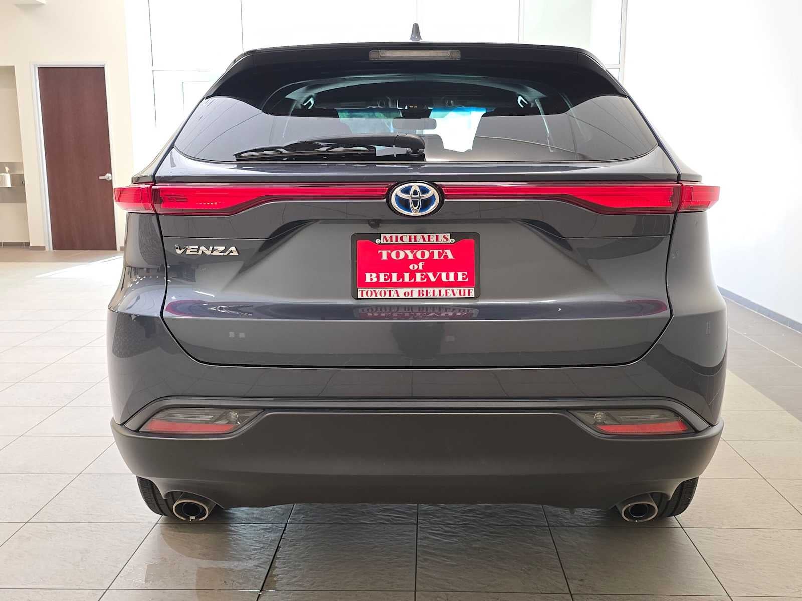 2024 Toyota Venza LE
