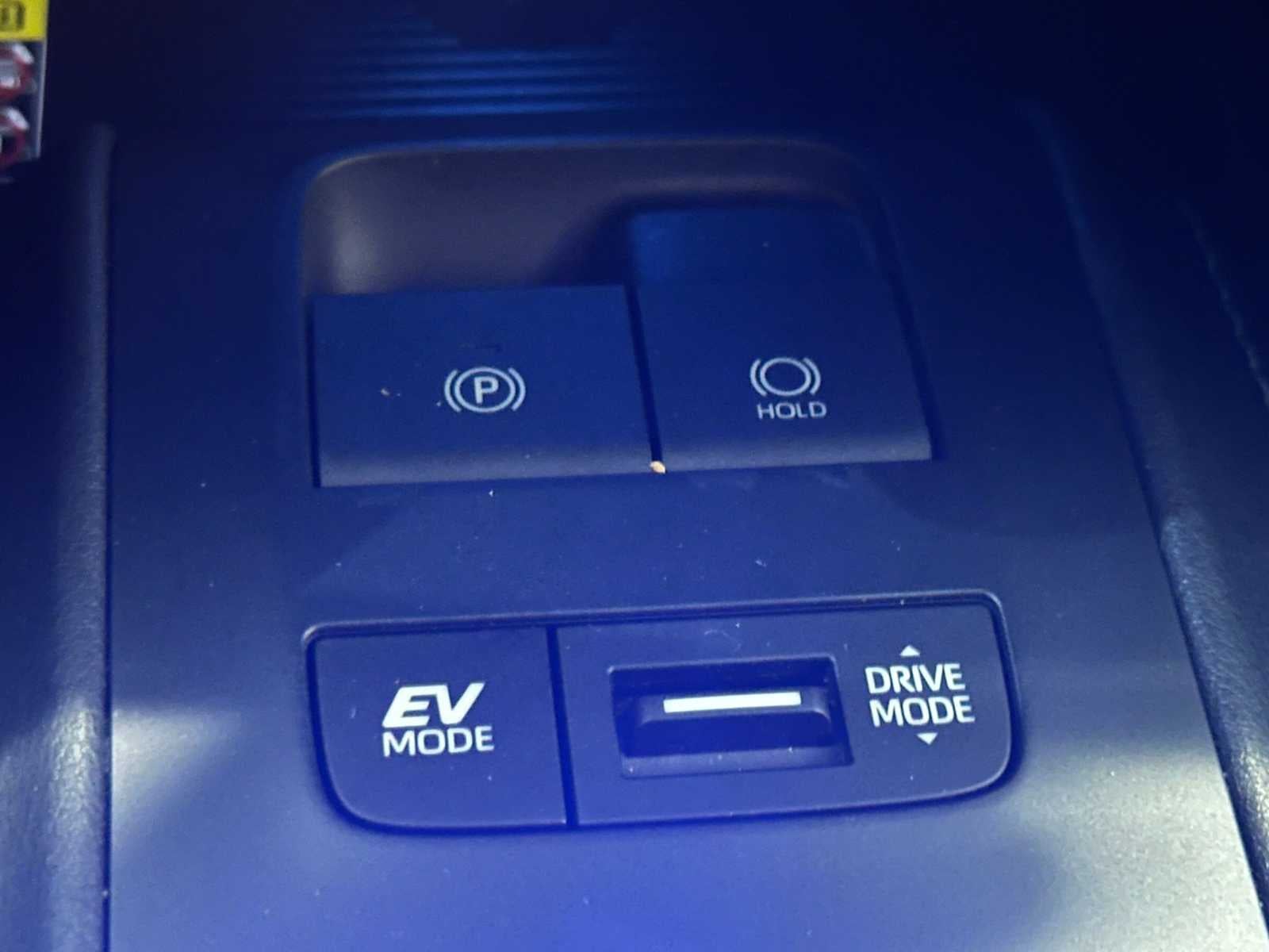 2024 Toyota Venza LE