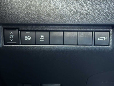 2024 Toyota Venza LE