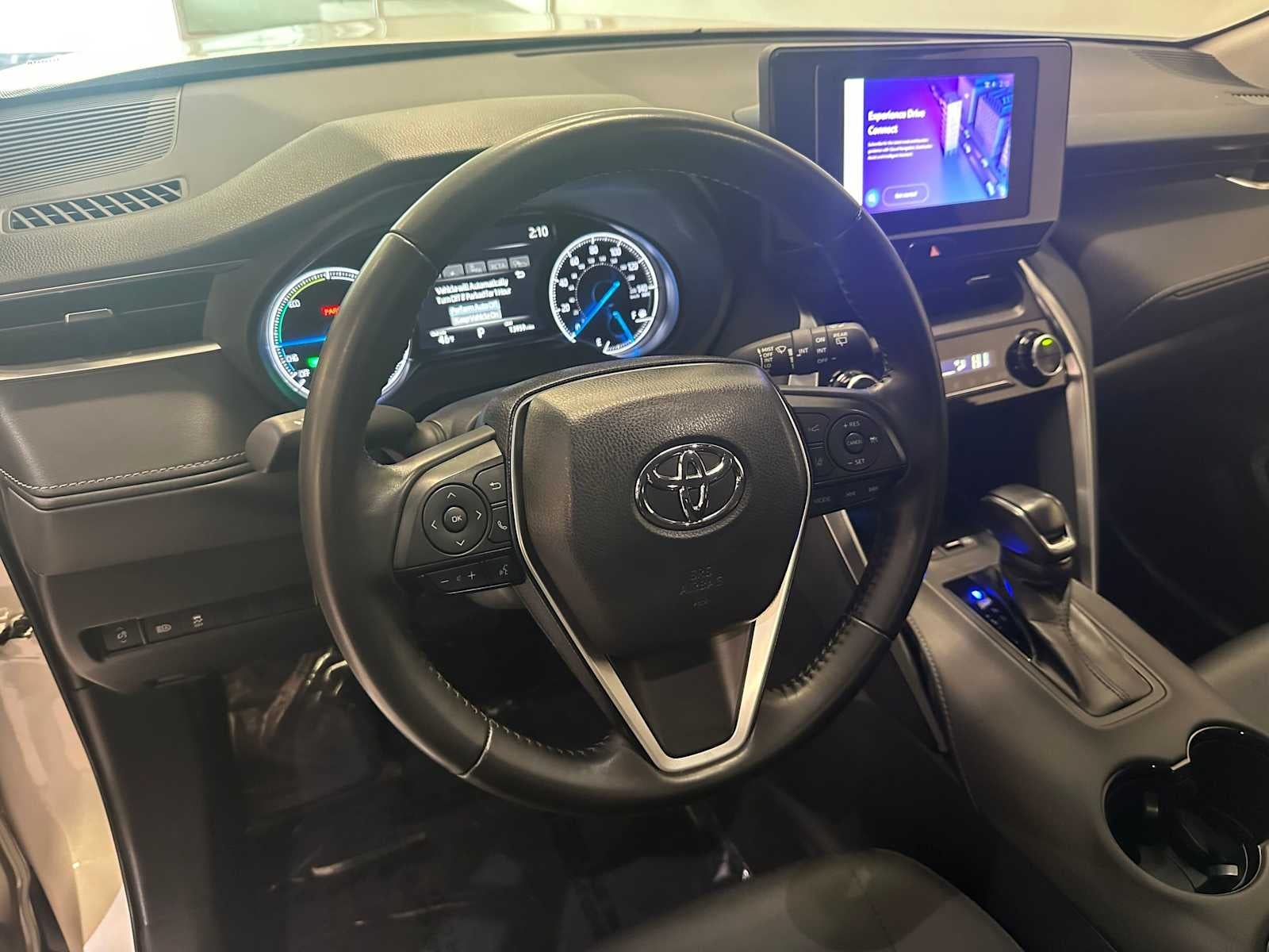 2024 Toyota Venza LE