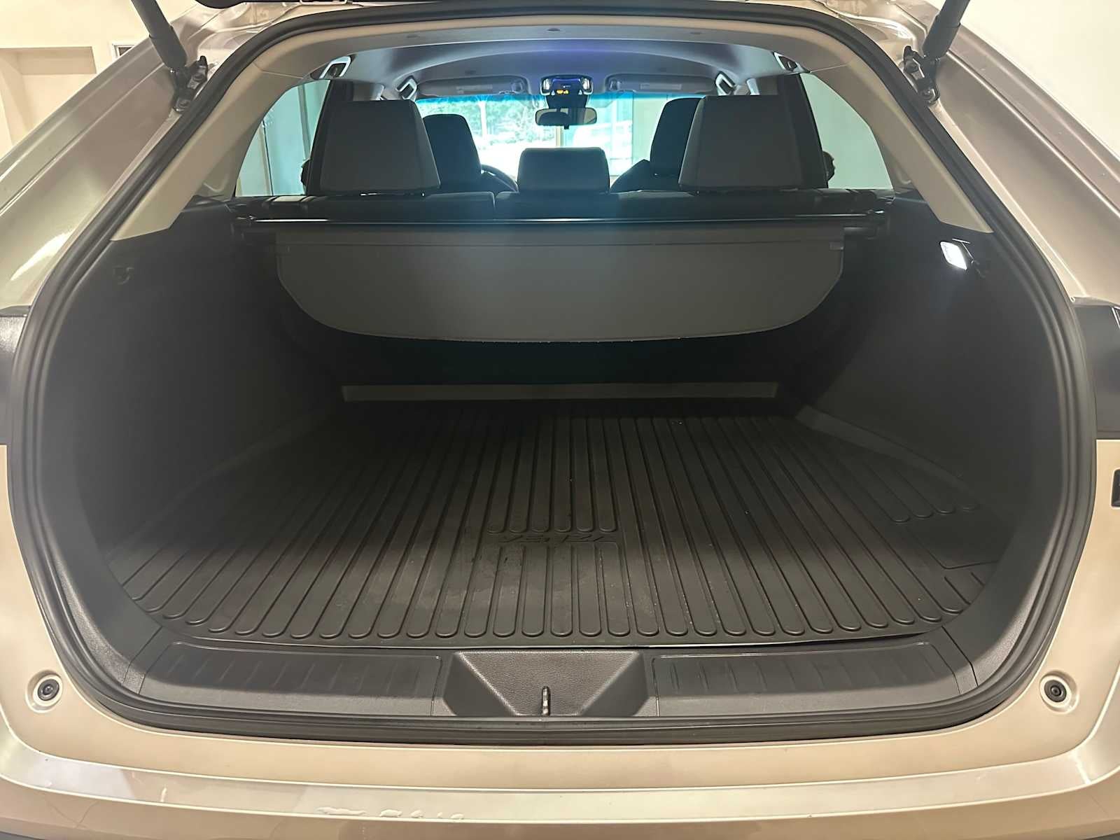 2024 Toyota Venza LE